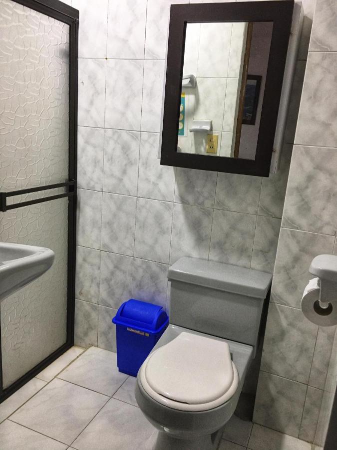 La Casona HostelGuatapé エクステリア 写真